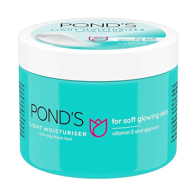 POND's Light Moisturiser (200 ml)